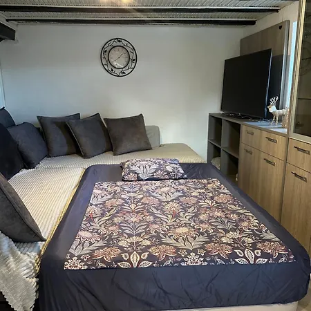 Apartament By Eftymia *